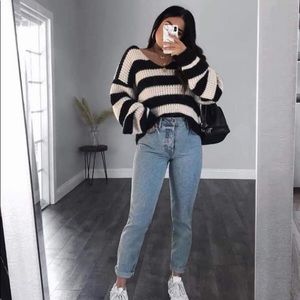 Iso looking for the sweater size large or xl